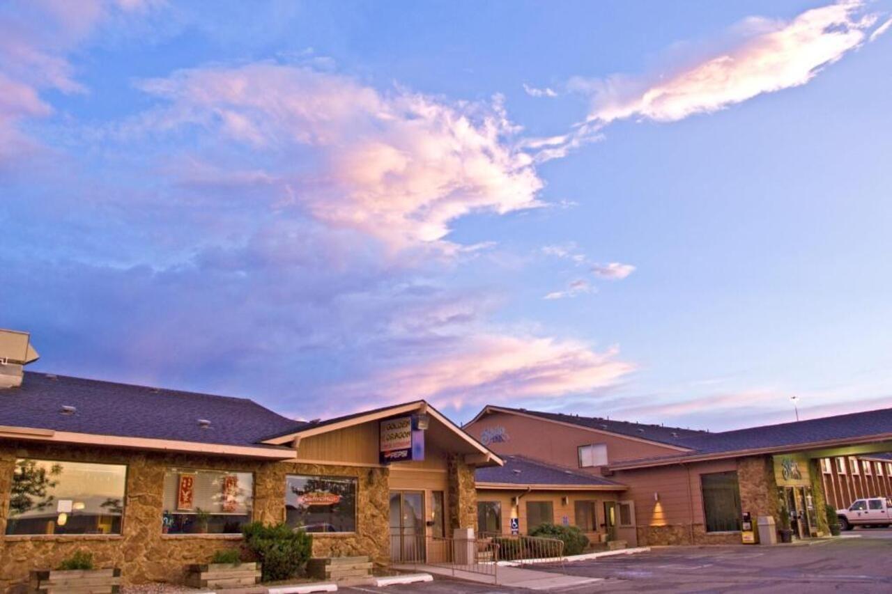 Super 8 by Wyndham Casper East/Evansville Exteriör bild