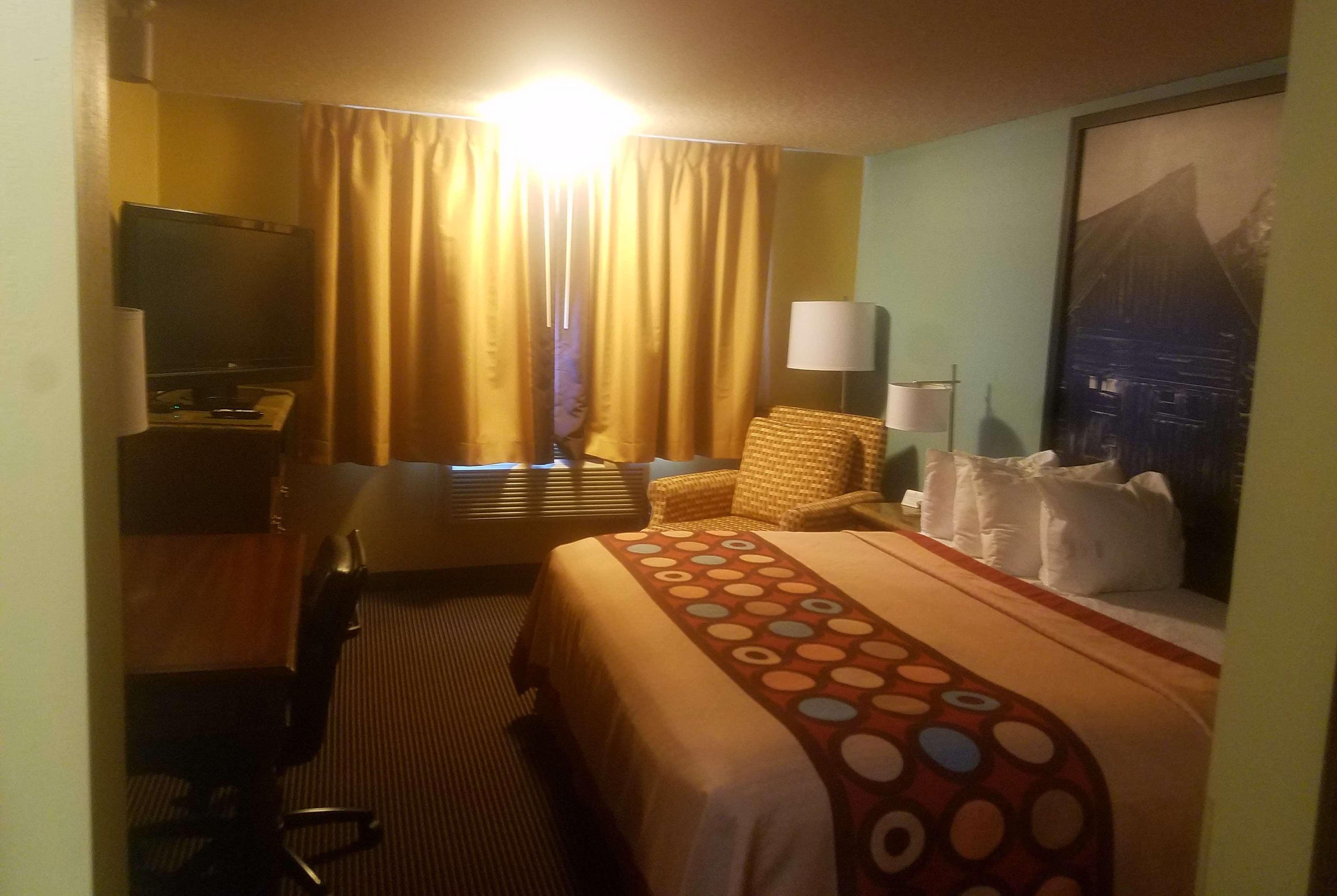 Super 8 by Wyndham Casper East/Evansville Exteriör bild